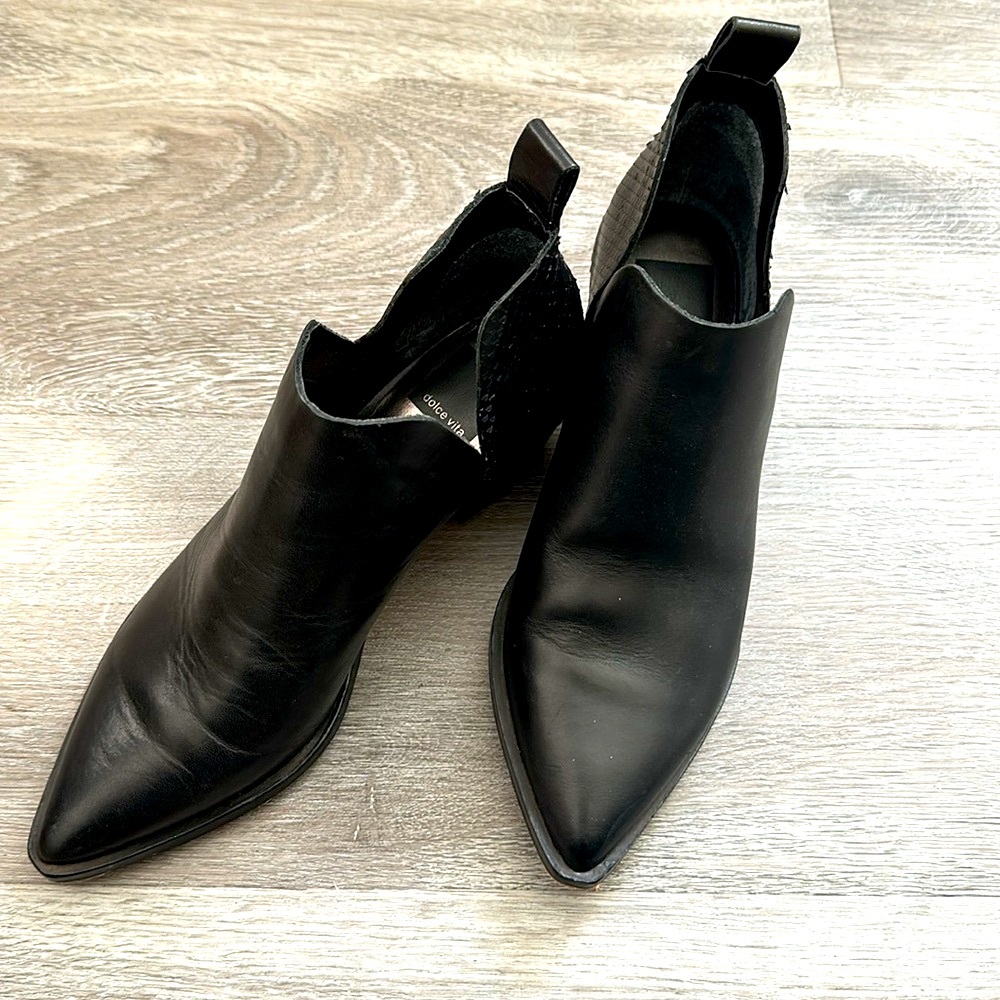 Dolce Vita Leather booties